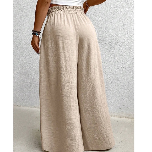 Plus Solid High Waisted Lightweight Wide leg Pants - Picture 7 of 7